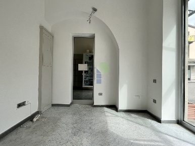 Foto Locale commerciale in Via Ricasoli 115, Livorno La Rosa di 20 m²