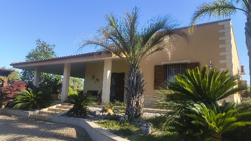 Foto Villa unifamiliare in Torre Catena, Polignano a Mare di 116 m²