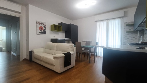 Foto Appartamento in Via Privata Vistamare, Savona Centro Storico di 85 m²