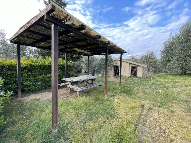 Foto Terreno agricolo in Strada Provinciale dei Tre Comuni, di 20 m²