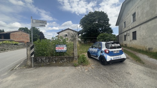 Foto Rustico in Piazza Ledra 2, Visco di 115 m² con 7 locali in vendita