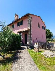 Foto Appartamento in Via Poggio Vecchio 18 a, Guardea Centro di 128 m²