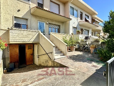 Foto Appartamento in Via Vittorio Occorsio, Cecina Cecina Centro di 126 m²