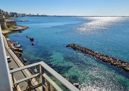 Foto Bed and Breakfast in Via Giovanni Paisiello 56, Taranto di 585 m²