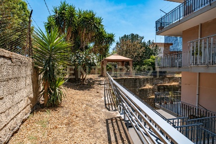 Foto Appartamento in Via Jacopone da Todi 24, Acireale di 98 m² in vendita