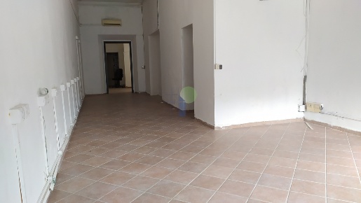 Foto Locale commerciale in Scali Luigi Bettarini 2, Livorno di 60 m²