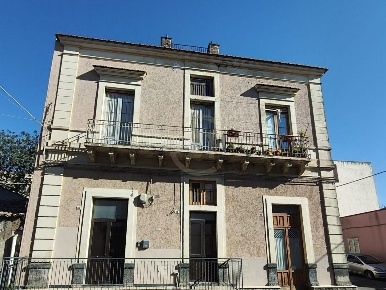 Foto Case semi ndipendenti in Via X Traversa 68, Belpasso Centro di 80 m²
