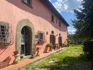 Foto Agriturismo in Località Prima I Trebbiali, Reggello con 15 locali