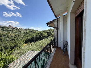 Foto Casa indipendente a Monsummano Terme di 140 m² con 10 locali