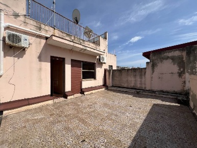 Foto Appartamento a Reggio di Calabria Centro Storico di 187 m² in vendita