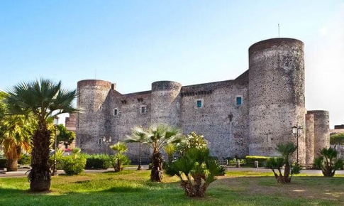 Foto Appartamento a Catania Centro Storico di 176 m² con 5 locali