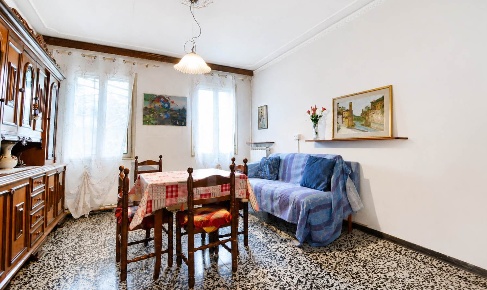Foto Case semi ndipendenti a Salzano Centro di 160 m² con 6 locali
