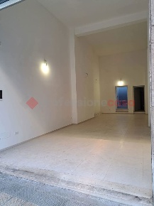 Foto Negozio in Viale Ennio 3, Bari Picone di 64 m² con 1 locali in vendita
