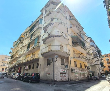 Foto Appartamento in Via SAN CRISTOFARO IS B, Portici di 120 m² in vendita