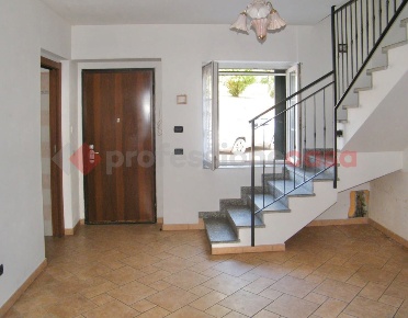 Foto Casa indipendente in Martiri Della LibertÃ, Varallo Pombia Centro