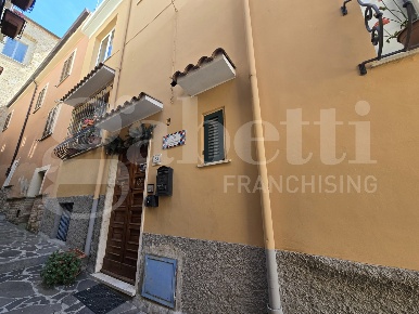 Foto Appartamento in Via terranova 83, Tortoreto Centro di 150 m²