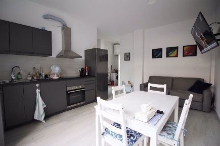 Foto Appartamento in Via Torino 999, Arona Centro di 60 m² con 3 locali