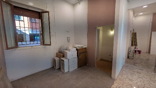 Foto Negozio in Via Giovanni XXIII, San Lazzaro di Savena San Lazzaro