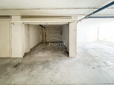 Foto Box a Pescara Stadio - Lungomare Colombo di 16 m² con 1 locali
