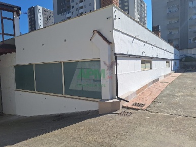 Foto Capannone industriale in VIA DEGLI STADI 119, Cosenza di 1000 m²