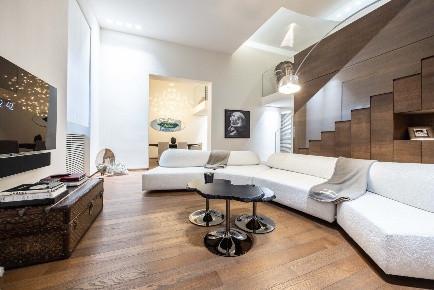 Foto Appartamento in Via Castiglione 6, Bologna Centro Storico di 298 m²