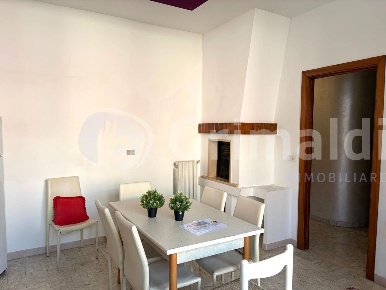Foto Appartamento in Via Perugia, Gallipoli di 130 m² con 6 locali