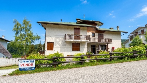 Foto Appartamento in Via Tunche 5, Recoaro Terme di 73 m² con 3 locali