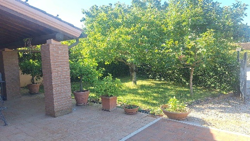 Foto Villa bifamiliare a Grosseto Braccagni di 80 m² con 6 locali