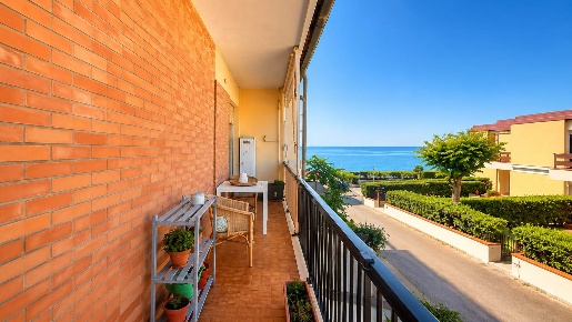 Foto Appartamento a Castiglione della Pescaia Castiglione Paese di 106 m²