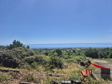 Foto Terreno residenziale in via Malabranca, Zafferana Etnea di 600 m²