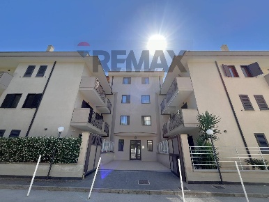 Foto Appartamento in Via Nazionale delle Puglie 230, Nola Centro di 95 m²