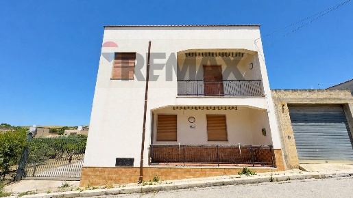 Foto Casa indipendente in via alberto favara musicista 30, Paceco Dattilo