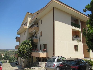 Foto Appartamento in Via Martiri Ungheresi 11, Pianella Centro di 91 m²
