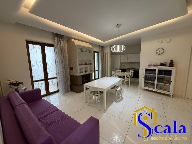 Foto Appartamento in rione risorgimento, Capua Centro di 85 m² con 3 locali