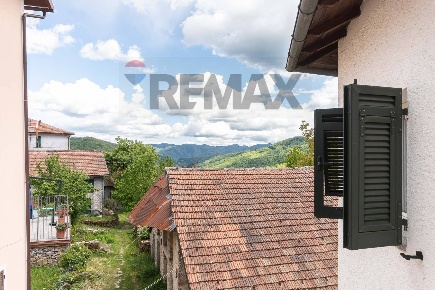 Foto Appartamento in Località Bavastri 40, Torriglia di 58 m² con 3 locali