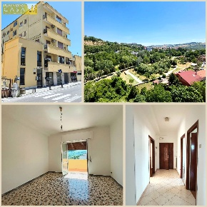 Foto Appartamento in Circonvallazione Ragusa, Teramo Centro di 102 m²