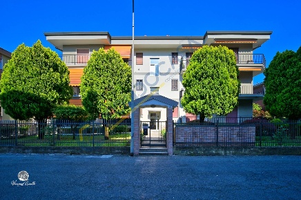 Foto Appartamento in via Turati 4, Senago di 127 m² con 4 locali in vendita