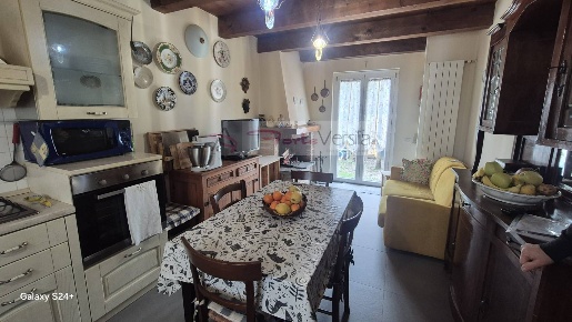 Foto Villa unifamiliare a Montignoso Marina Verde, Renella di 125 m²