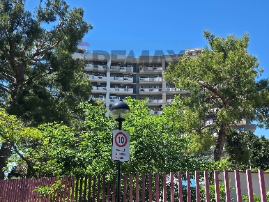 Foto Appartamento in Via Camillo Rosalba Parco Domingo 46, Bari di 207 m²