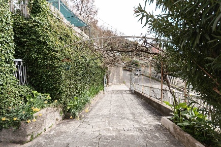 Foto Case semi ndipendenti in Via Delle Rovere 26, Avegno Testana di 144 m²