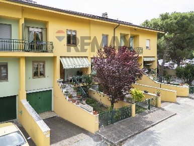 Foto Casa indipendente in Via Pintura del braccio 62, Recanati Centro