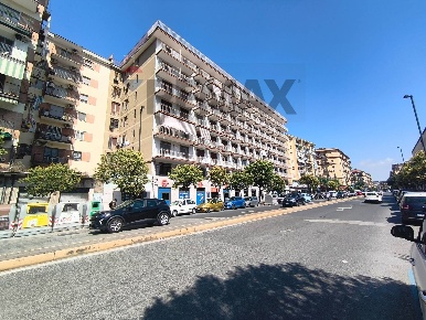 Foto Appartamento in Via P.Baffi 2, Napoli Arenaccia di 95 m² con 3 locali