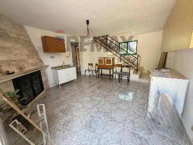 Foto Casa indipendente in c.da Difesa dei Bovi SNC, Guardialfiera di 137 m²