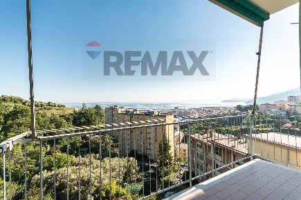 Foto Appartamento in Via Ernesto Stassano 37, Genova Pra' di 82 m²