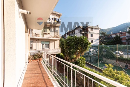 Foto Appartamento a Genova Quarto di 122 m² con 7 locali in vendita