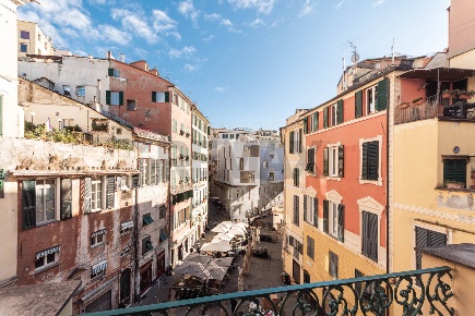 Foto Appartamento in Salita Pollaiuoli 13, Genova Molo di 120 m² in vendita