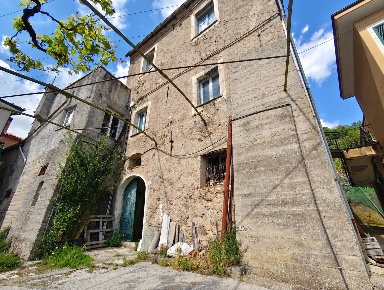 Foto Rustico in Via San Pietro, Rialto Centro di 390 m² con 9 locali