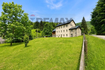 Foto Villa unifamiliare in RONCHI 48, Gallio di 285 m² con 11 locali