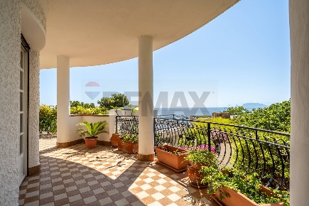 Foto Villa unifamiliare in Lungomare Cristoforo Colombo 750, Palermo