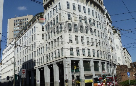 Foto Ufficio in Via Maurizio Gonzaga 7, Milano Duomo di 283 m² con 7 locali
